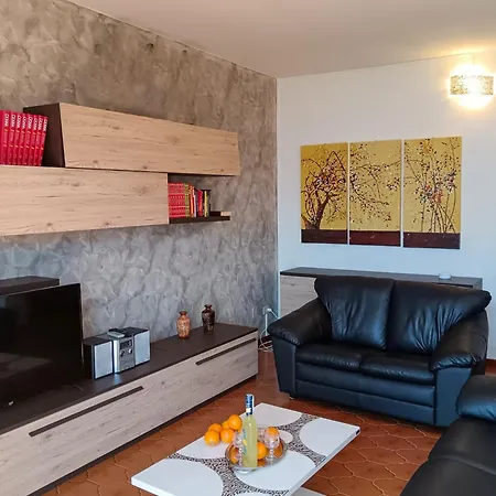 Paradiso Apartment *